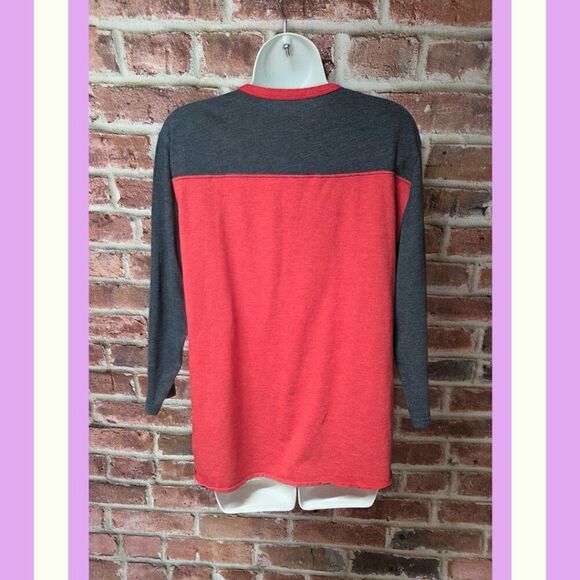 American Eagle Tee M | Red Navy Raglan 3 4 Sleeve Graphic Athleisure Retro - Picture 2 of 6